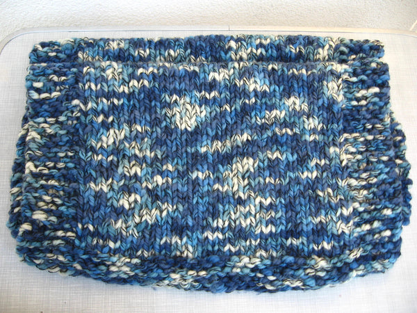 Knitted carpet - very thick, blue rectangular floor cover