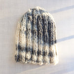 Knitted hat - ribbed gray ombre effect